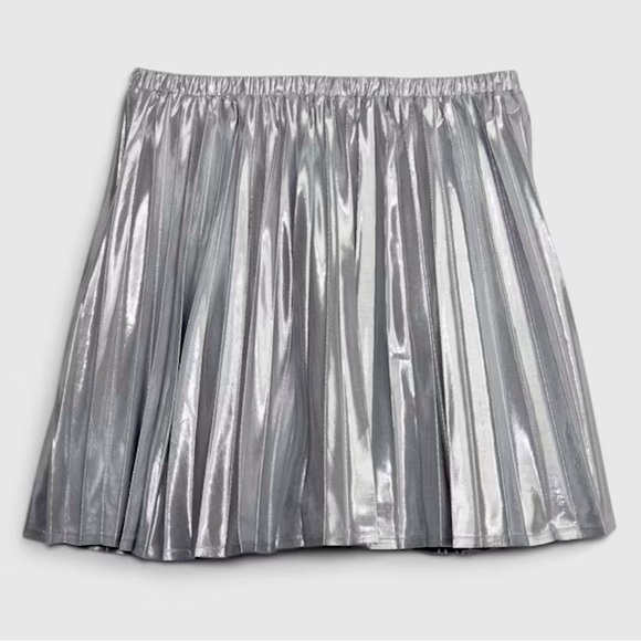 GAP Other - Metallic pleated skirt